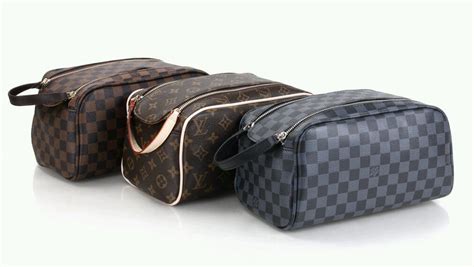 lv men travel toiletry bag